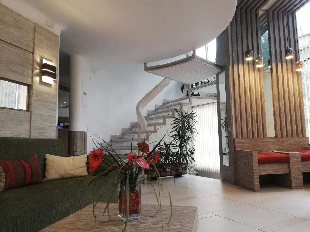 Hotel Montecarlo סנטיאגו מראה חיצוני תמונה
